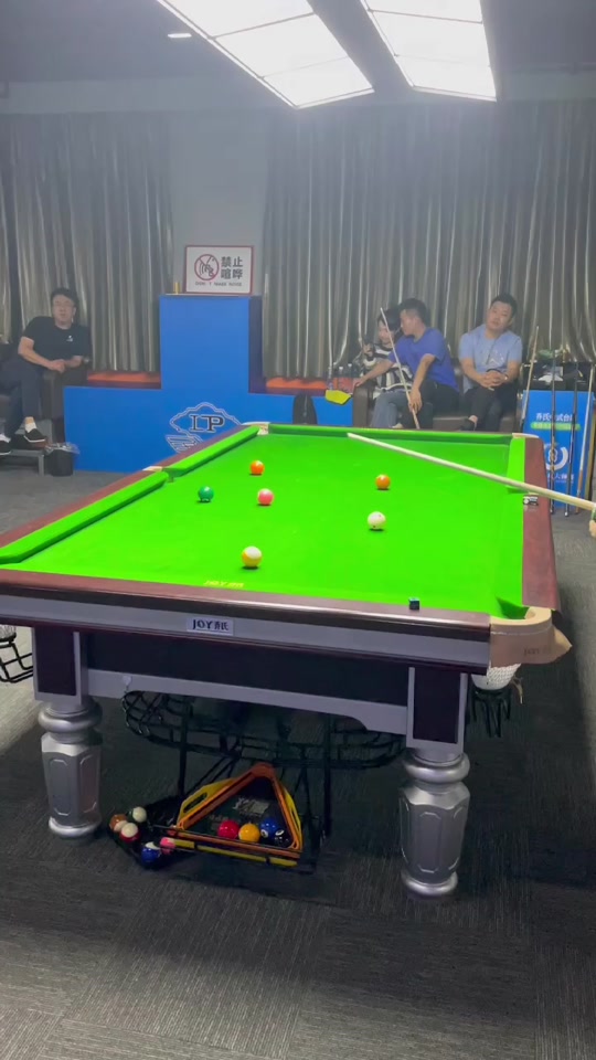 小与世界的 小与世界的