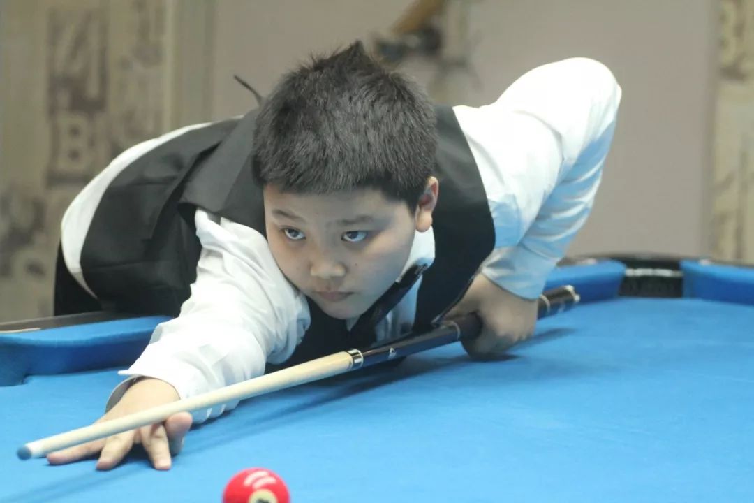 个充满压力 个充满压力