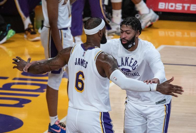 他用一句 他用一句